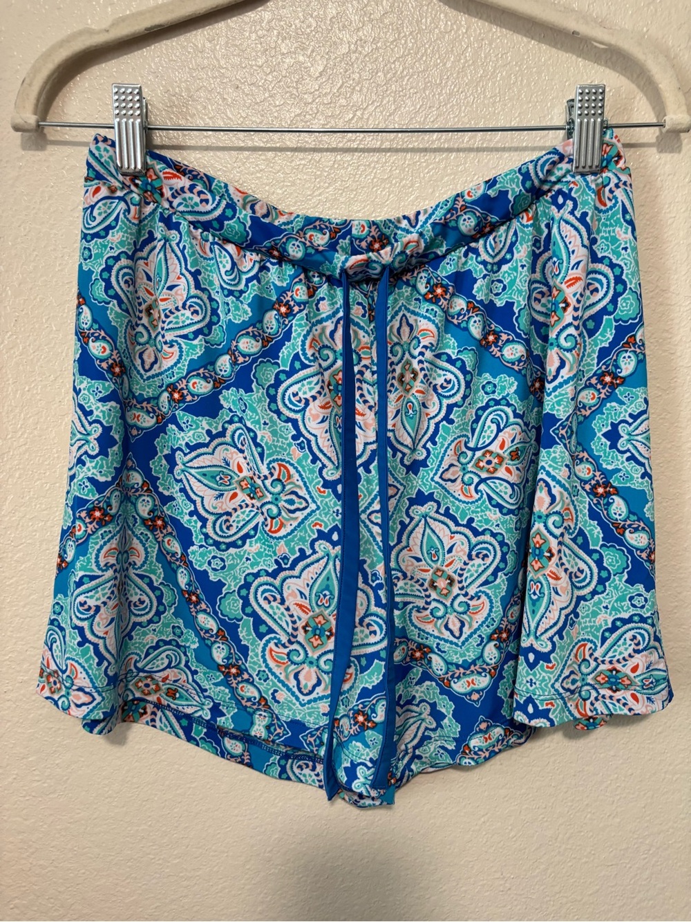 Blue Paisley Print Women's Drawstring Shorts size small